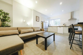 Wordsworth 6 bedroom house